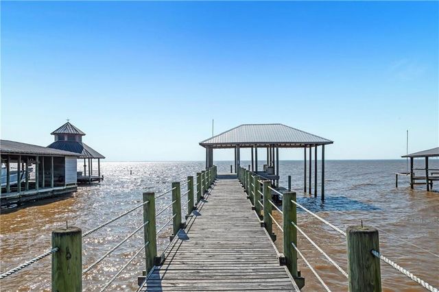 437 Village Drive, Daphne, AL 36526