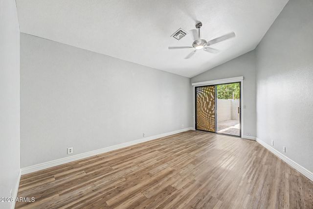 4407 E AMBERWOOD Drive, Phoenix, AZ 85048