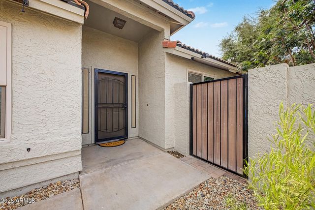 4407 E AMBERWOOD Drive, Phoenix, AZ 85048