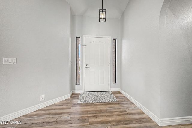 4407 E AMBERWOOD Drive, Phoenix, AZ 85048