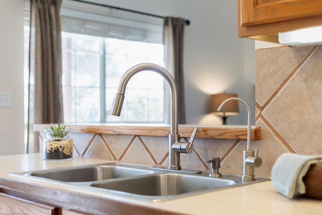 414 Rio Grande Ave, Hutto, TX 78634