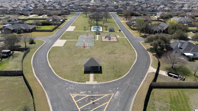 414 Rio Grande Ave, Hutto, TX 78634