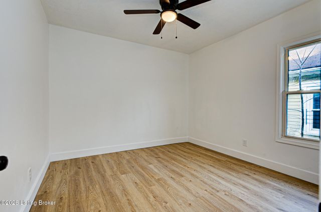 3226 W Jefferson St, Louisville, KY 40212