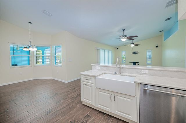 206 S WATERWAY DRIVE NW, Port Charlotte, FL 33952