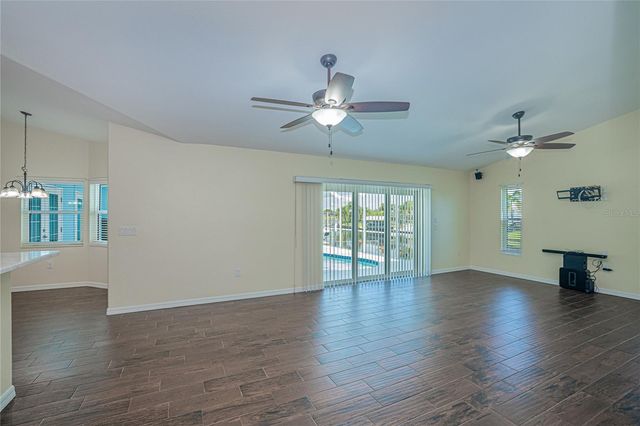 206 S WATERWAY DRIVE NW, Port Charlotte, FL 33952
