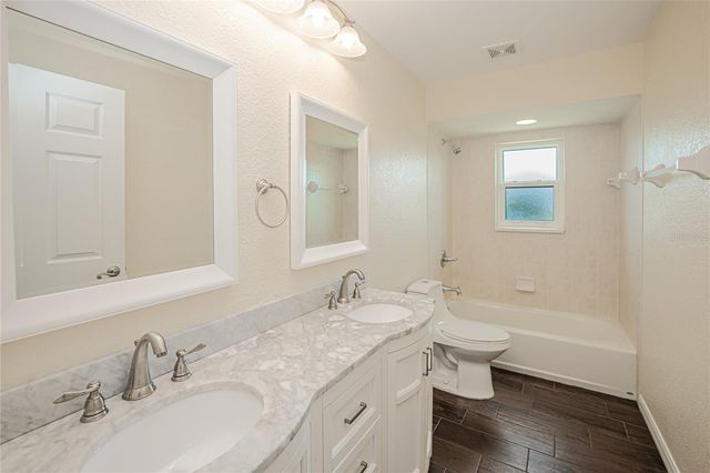 206 S WATERWAY DRIVE NW, Port Charlotte, FL 33952