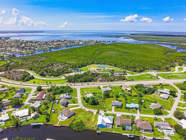 206 S WATERWAY DRIVE NW, Port Charlotte, FL 33952