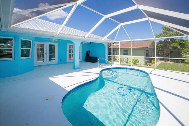 206 S WATERWAY DRIVE NW, Port Charlotte, FL 33952