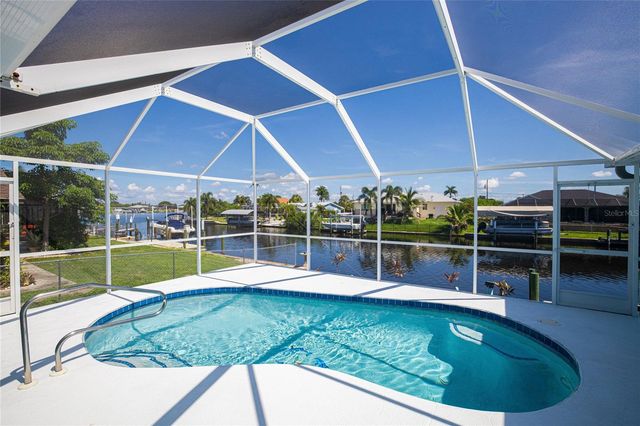 206 S WATERWAY DRIVE NW, Port Charlotte, FL 33952