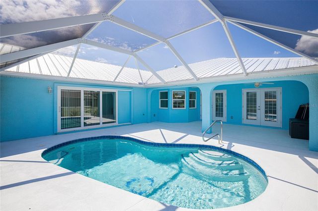 206 S WATERWAY DRIVE NW, Port Charlotte, FL 33952