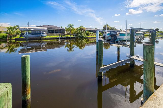 206 S WATERWAY DRIVE NW, Port Charlotte, FL 33952