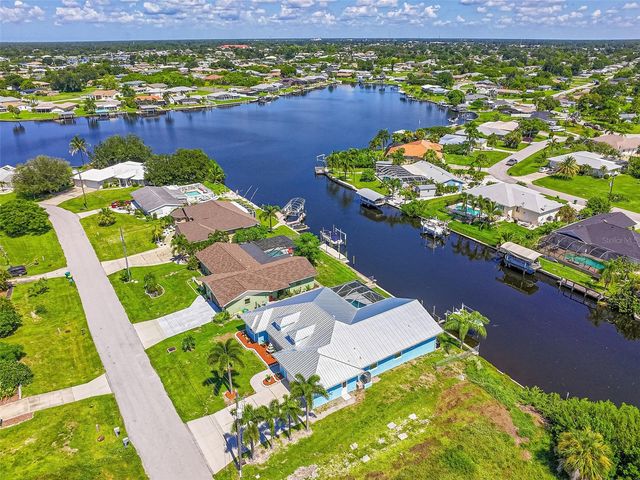 206 S WATERWAY DRIVE NW, Port Charlotte, FL 33952