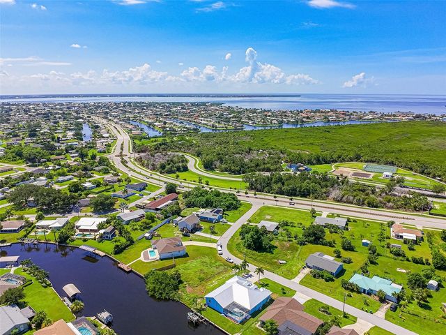 206 S WATERWAY DRIVE NW, Port Charlotte, FL 33952