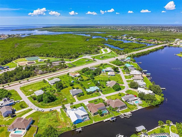 206 S WATERWAY DRIVE NW, Port Charlotte, FL 33952