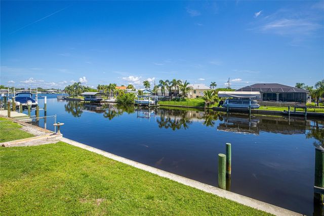 206 S WATERWAY DRIVE NW, Port Charlotte, FL 33952