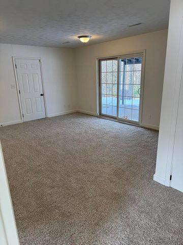 2452 W Florian Court, Decatur, IL 62526