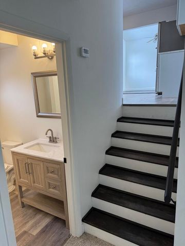 2452 W Florian Court, Decatur, IL 62526