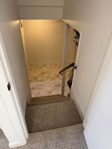 2452 W Florian Court, Decatur, IL 62526