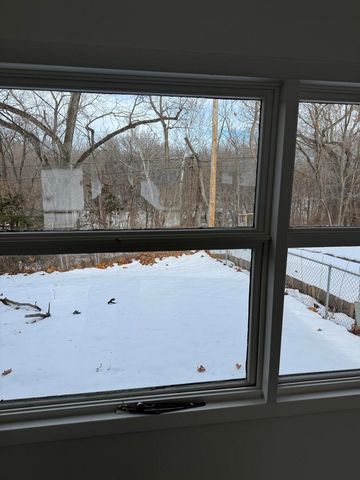 2452 W Florian Court, Decatur, IL 62526