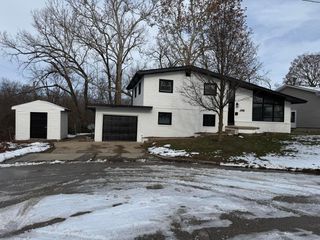 2452 W Florian Court, Decatur, IL 62526