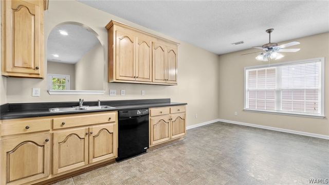 2121 43rd, Northport, AL 35476