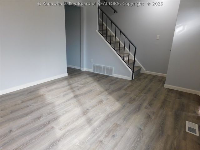 309 Charles Court, Hurricane, WV 25526