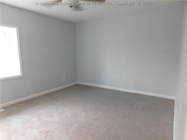 309 Charles Court, Hurricane, WV 25526