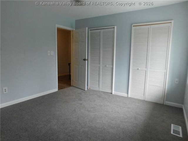 309 Charles Court, Hurricane, WV 25526