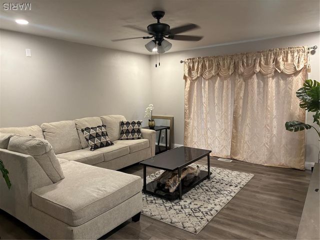 4205 Canal Drive, Hazelwood, MO 63034