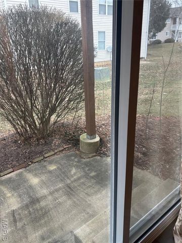 4205 Canal Drive, Hazelwood, MO 63034