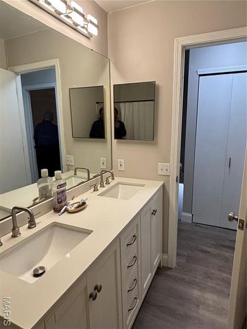 4205 Canal Drive, Hazelwood, MO 63034