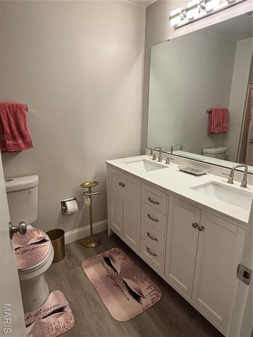 4205 Canal Drive, Hazelwood, MO 63034