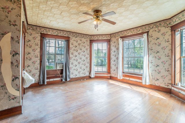 540 12th Street SE, Paris, TX 75460