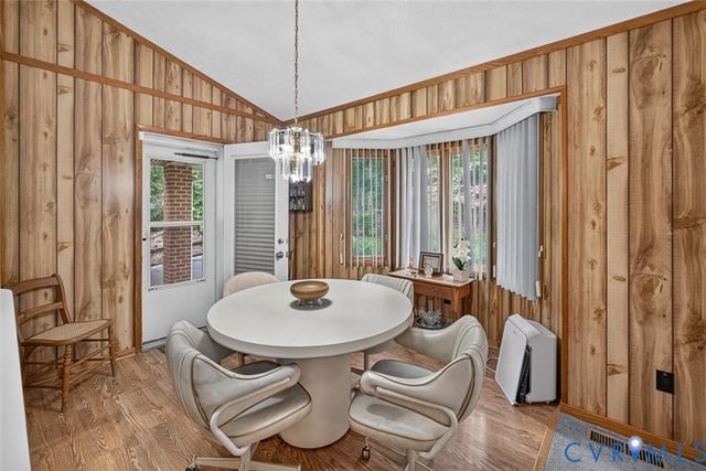 8281 Burnside Dr, Mechanicsville, VA 23116