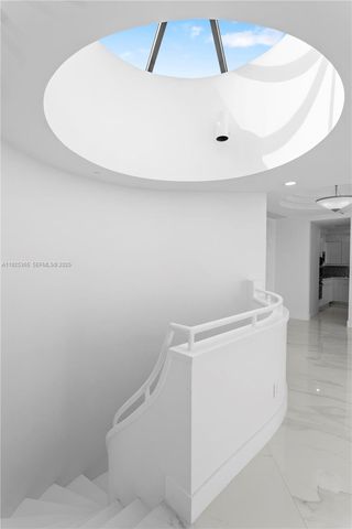 2000 Island Blvd PH-5, Aventura, FL 33160