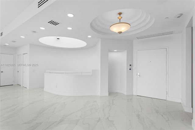 2000 Island Blvd PH-5, Aventura, FL 33160