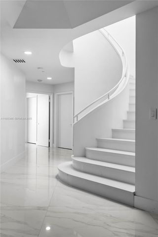 2000 Island Blvd PH-5, Aventura, FL 33160