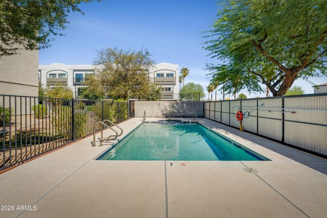 7841 N 21st Avenue, Phoenix, AZ 85021