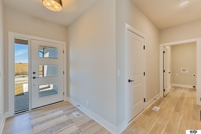 12003 S 114th Avenue, Papillion, NE 68046