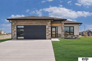 12003 S 114th Avenue, Papillion, NE 68046