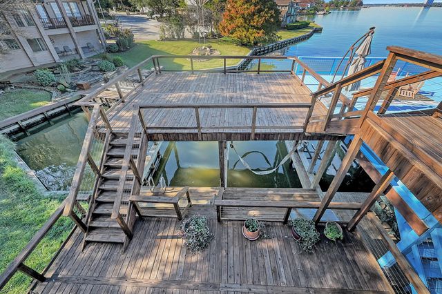 125 Capetown, Conroe, TX 77356