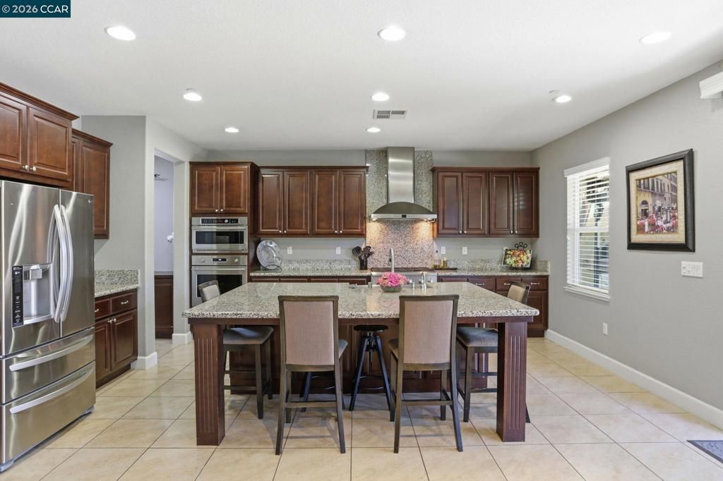 Image 14 of property listing at 5036 Turnbridge Ct, Vacaville, CA 95687