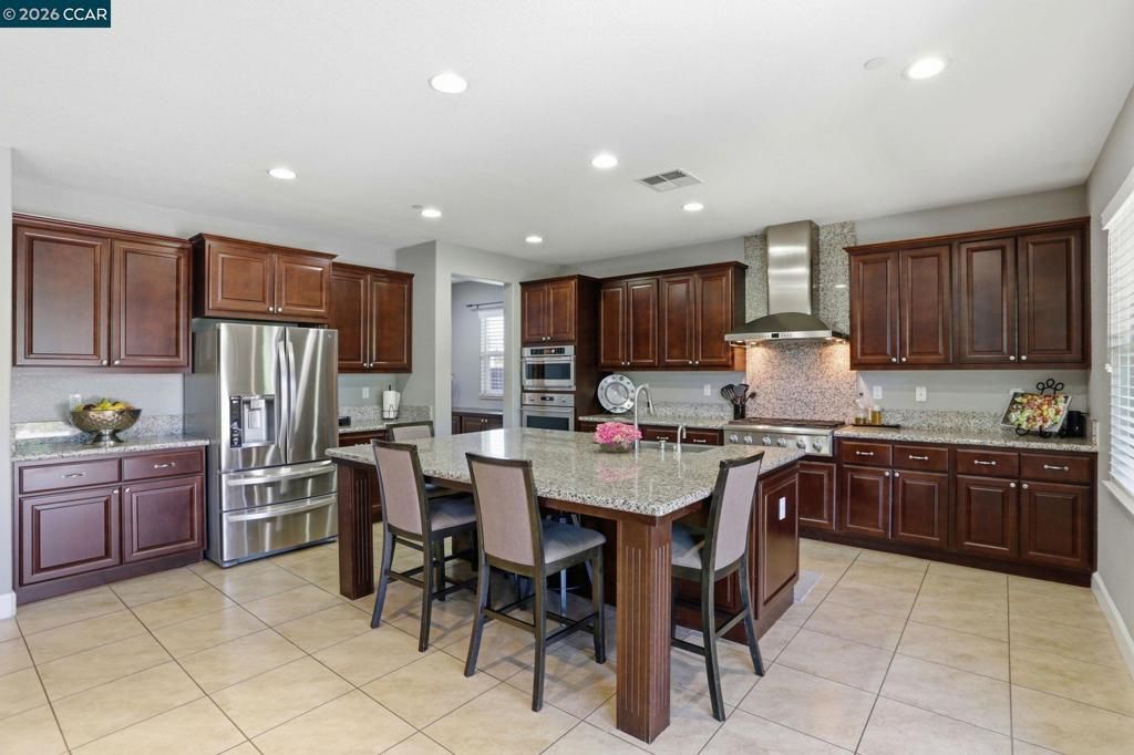 Image 19 of property listing at 5036 Turnbridge Ct, Vacaville, CA 95687
