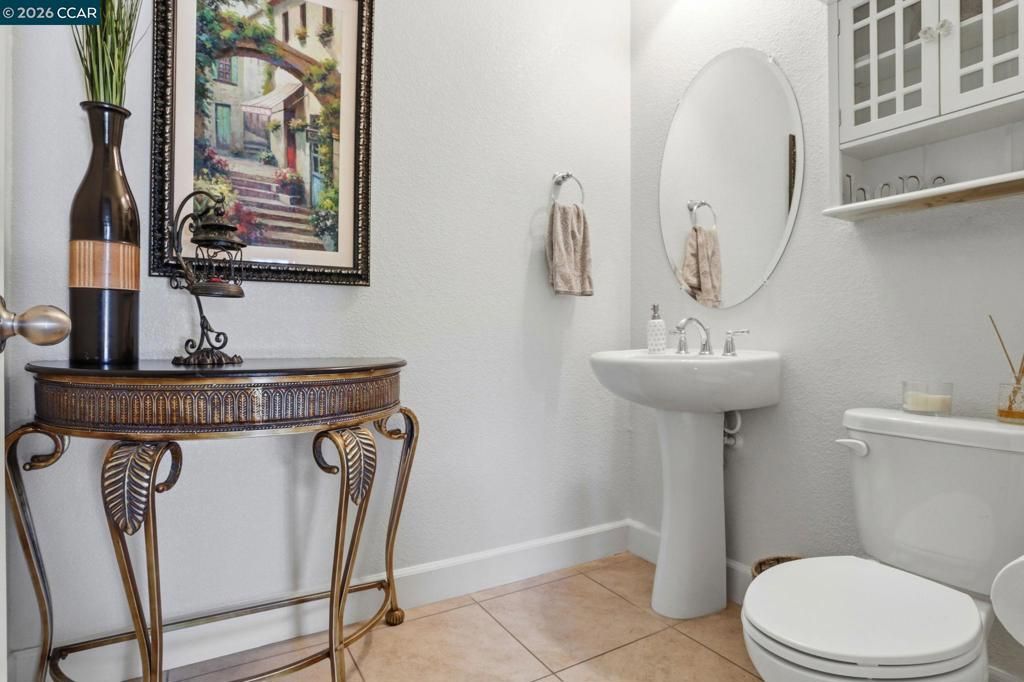 Image 23 of property listing at 5036 Turnbridge Ct, Vacaville, CA 95687