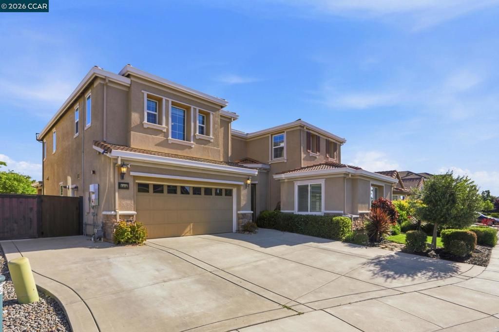 Image 3 of property listing at 5036 Turnbridge Ct, Vacaville, CA 95687