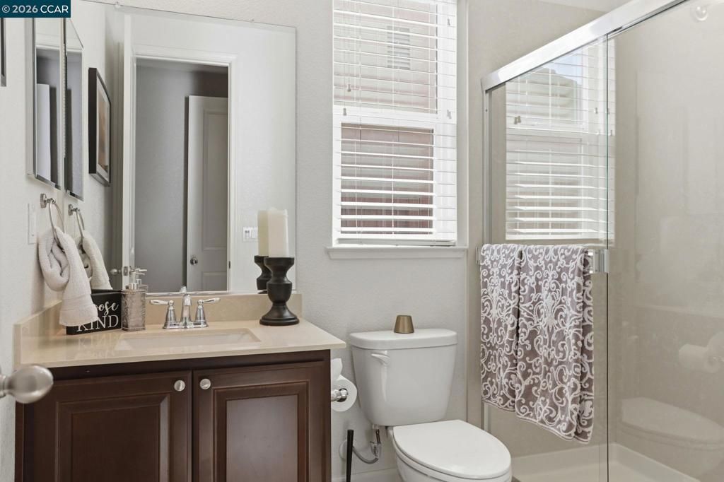Image 32 of property listing at 5036 Turnbridge Ct, Vacaville, CA 95687