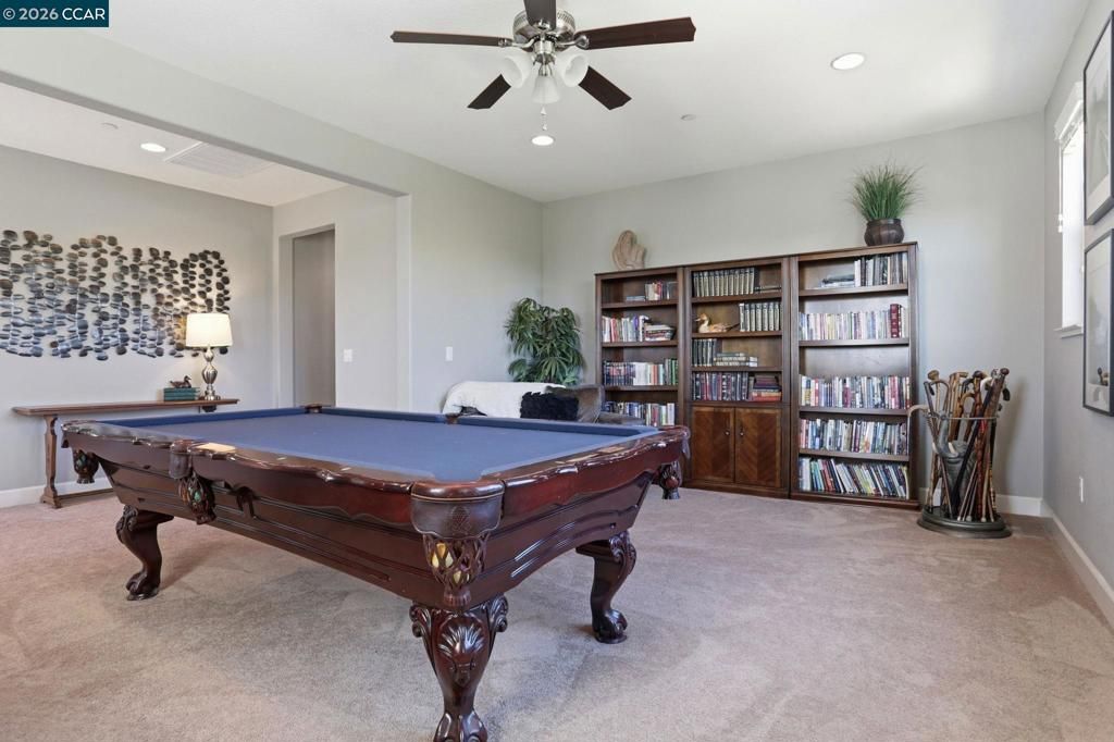 Image 34 of property listing at 5036 Turnbridge Ct, Vacaville, CA 95687