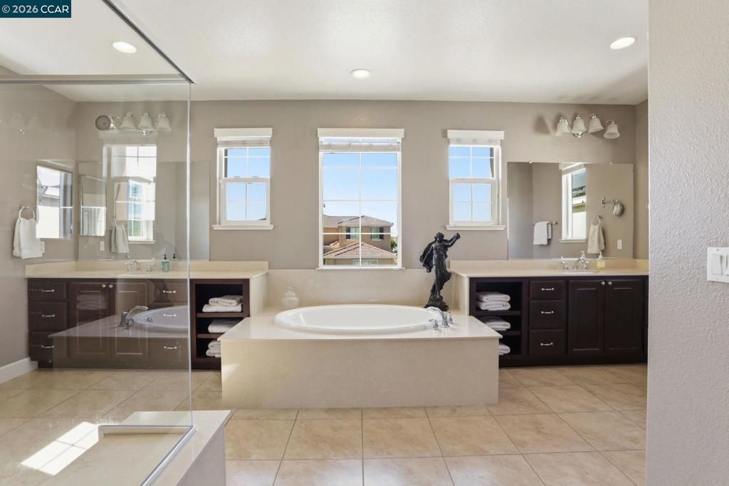Image 40 of property listing at 5036 Turnbridge Ct, Vacaville, CA 95687