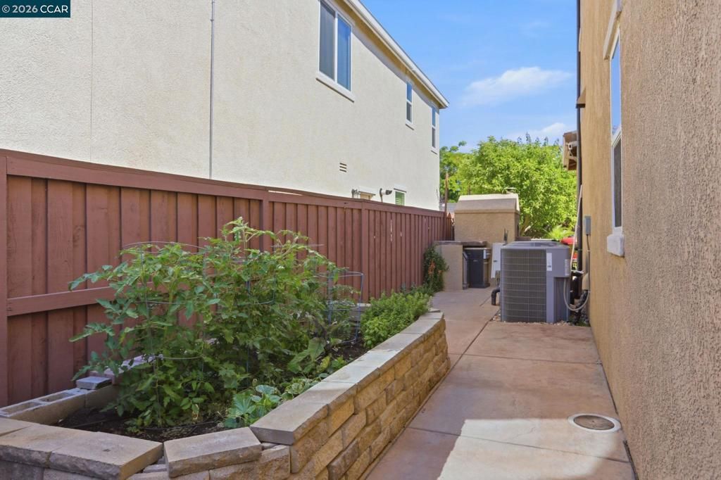 Image 59 of property listing at 5036 Turnbridge Ct, Vacaville, CA 95687