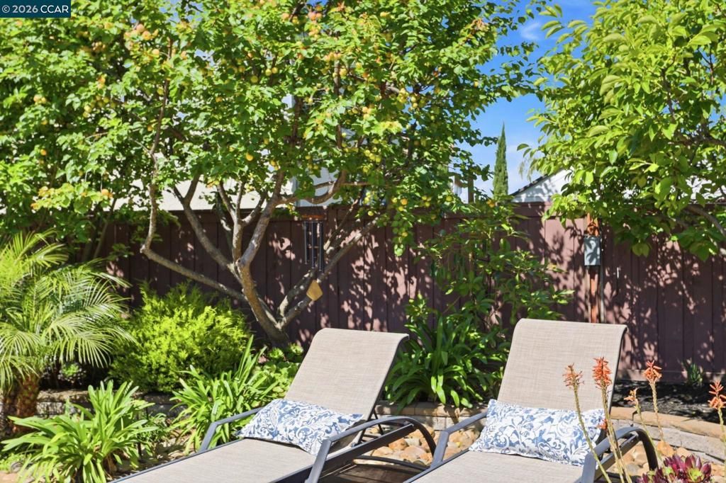 Image 60 of property listing at 5036 Turnbridge Ct, Vacaville, CA 95687